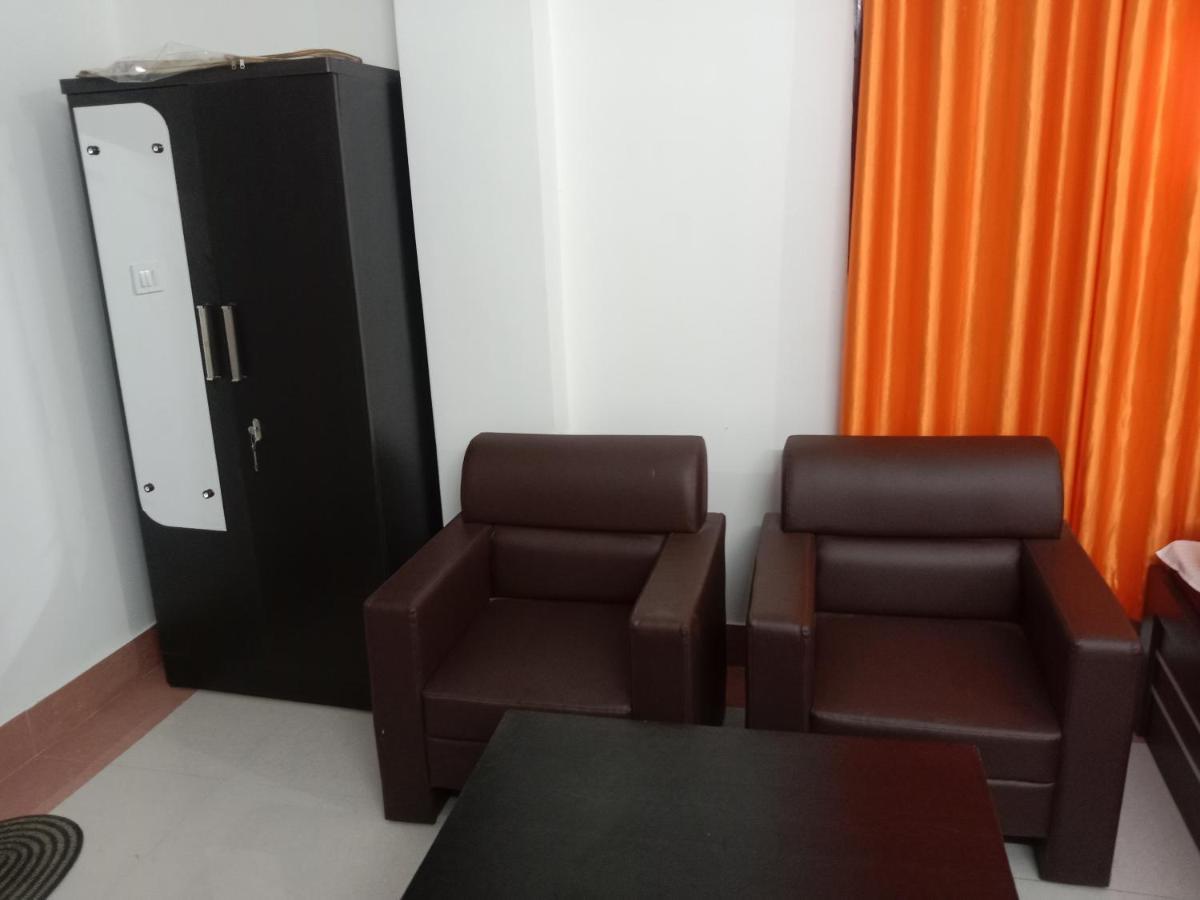 Niroda Guest House 古瓦哈提 外观 照片